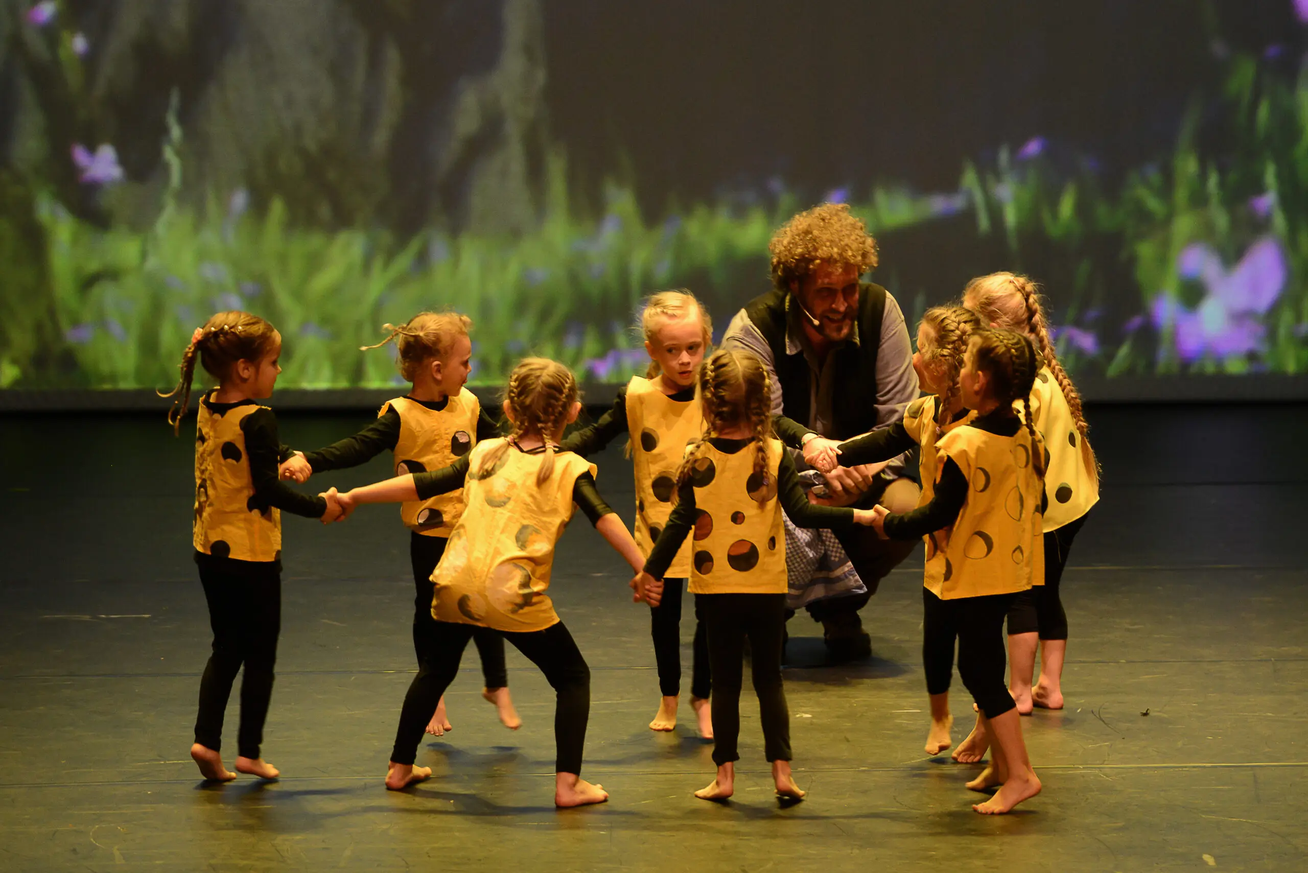 SZENE2webformat_2022_VGF30-scaled-1